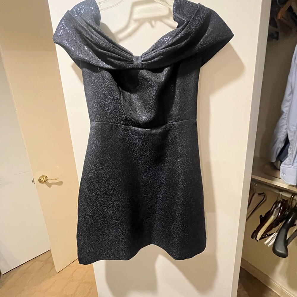 Monique Lhuillier Gray Cowl Neck Sheath Mini Dress